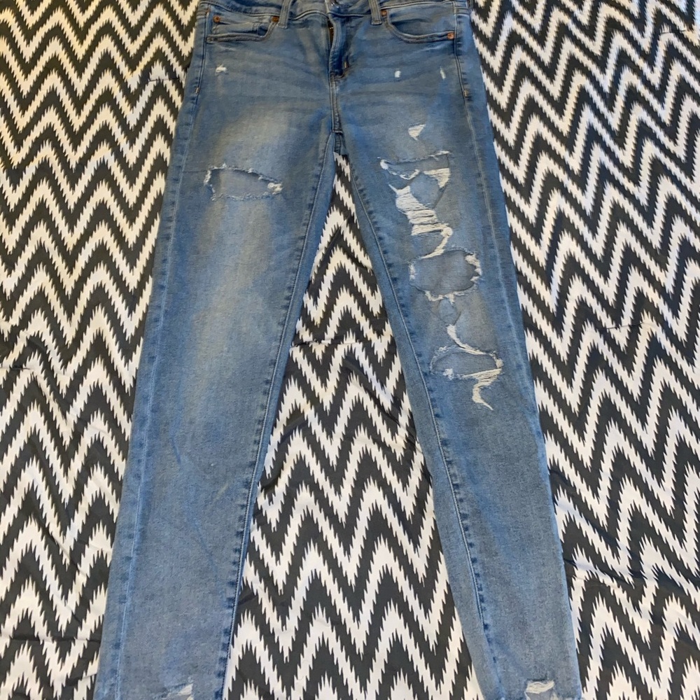 American Eagle Ripped Jeggings